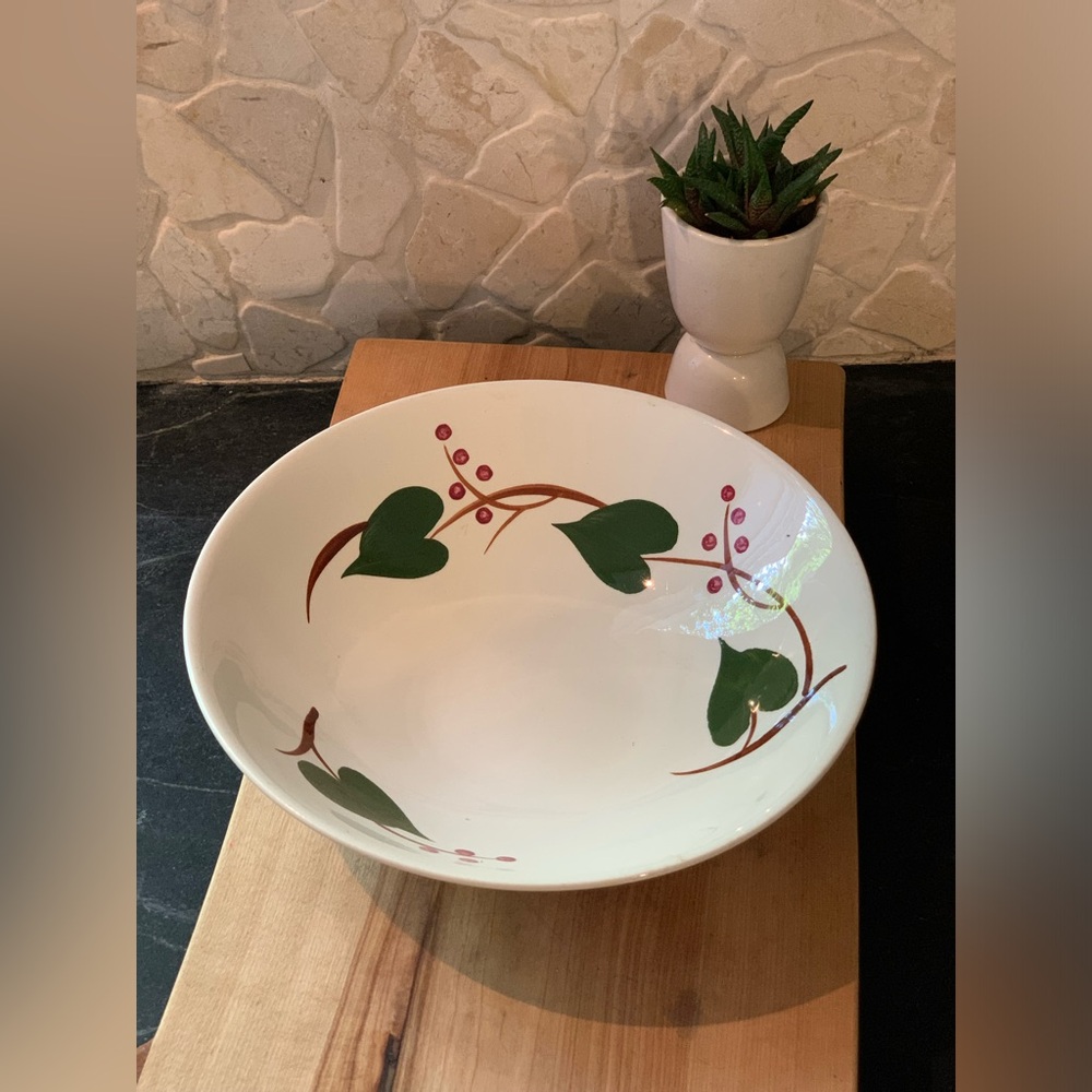 BLUE RIDGE SOUTHERN POTTERIES | Stanhome Ivy Serving Bowl